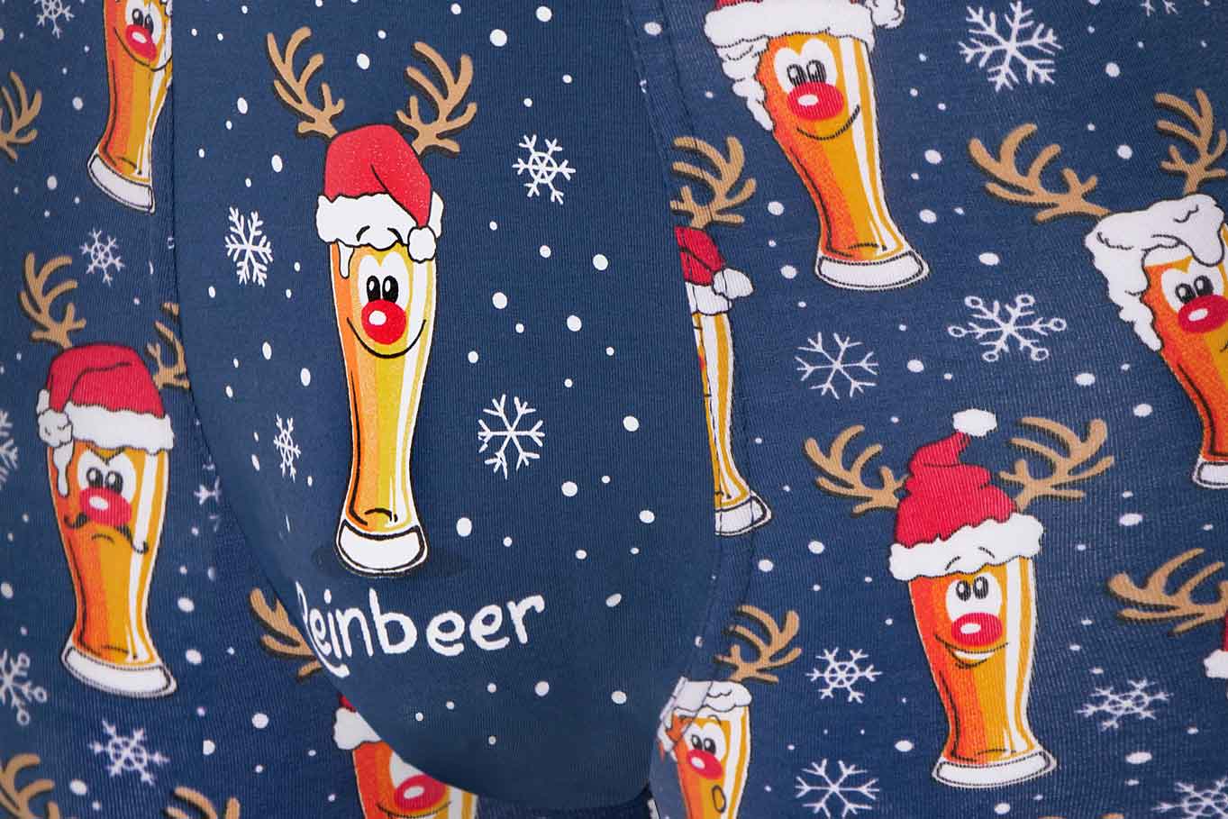 Detail potlače pánskych vianočných boxeriek s pivom Cornette Beer 007/53 Merry Christmas