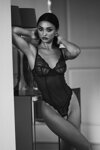 Luxusné sexy body s otvoreným rozkrokom Obsessive Nightly Blue tmavomodré