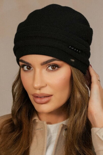Čierna dámska čiapka na zimu Kamea Sakura