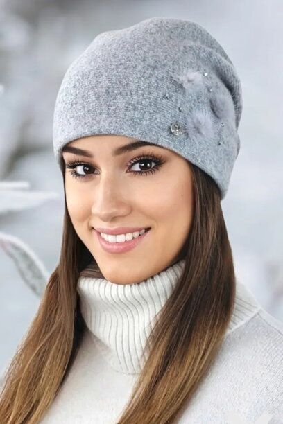 Šedá elegantná dámska čiapka na zimu Kamea Onyks