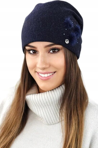 Tmavomodrá elegantná dámska čiapka na zimu Kamea Onyks
