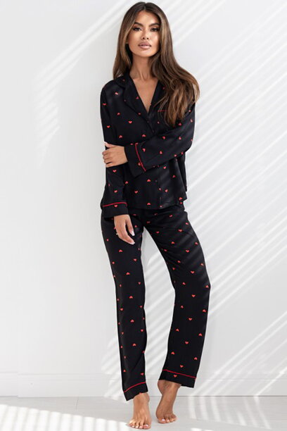 Valentínske luxusné dámske pyžamo na gombíky Sensis Rolling In Love