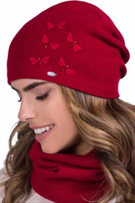 Červená elegantná dámska čiapka s motýlikmi Kamea Zira