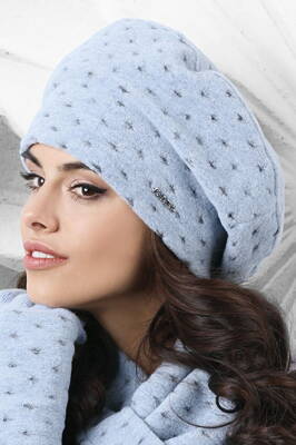 Blankytne modrá štýlová dámska baretka na zimu Kamea Carbonia