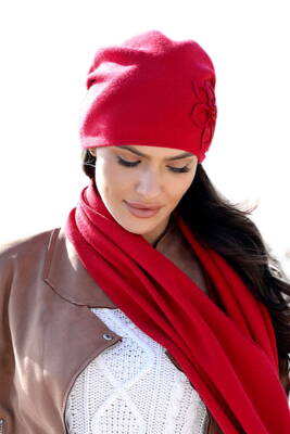 Červená dámska elegantná čiapka s kvetom Kamea Zafira