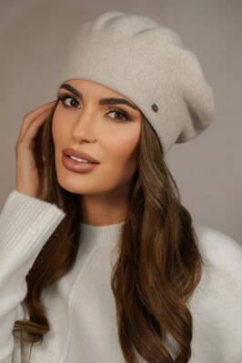 Béžová elegantná dámska baretka na zimu Kamea Kiang