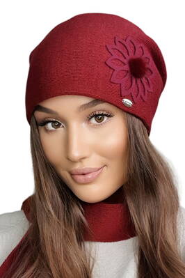 Bordová dámska čiapka s kvetom Kamea Apatyt