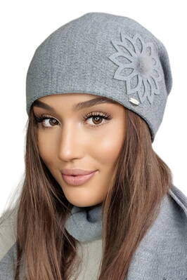 Šedá dámska čiapka s kvetom Kamea Apatyt