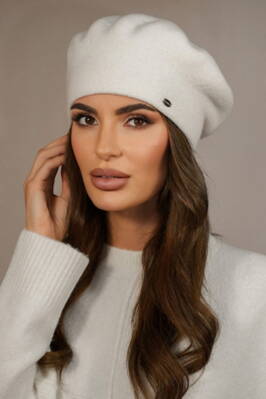 Smotanová elegantná dámska baretka na zimu Kamea Kiang