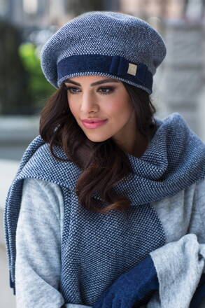 Tmavomodrá luxusná elegantná dámska baretka na zimu Kamea Tiona