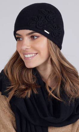 Čierna elegantná dámska zimná čiapka Kamea Nora