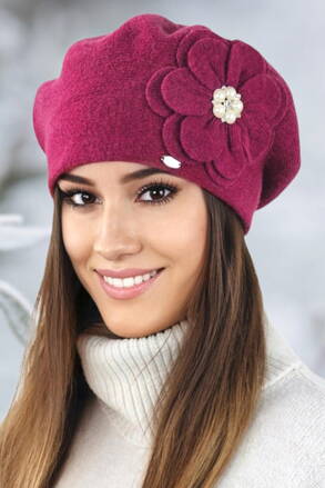 Fuksiová luxusná elegantná dámska baretka na zimu s kvetom Kamea Kalia