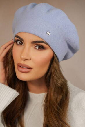 Blankytne modrá elegantná dámska baretka na zimu Kamea Kiang