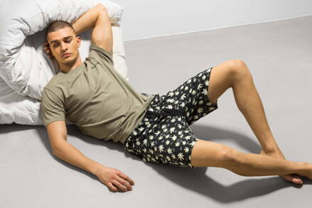 Pánske bavlnené pyžamo krátke Atlantic Blazy Tom NMP-368 khaki-čierne