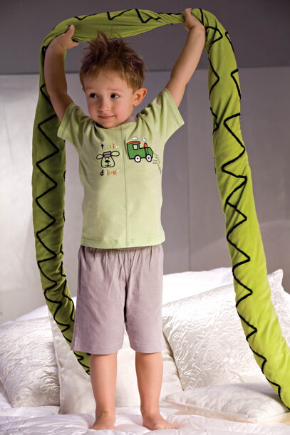 Chlapčenské pyžamo s krátkym rukávom Piccolo Meva Samuel 2973 šedo-zelené