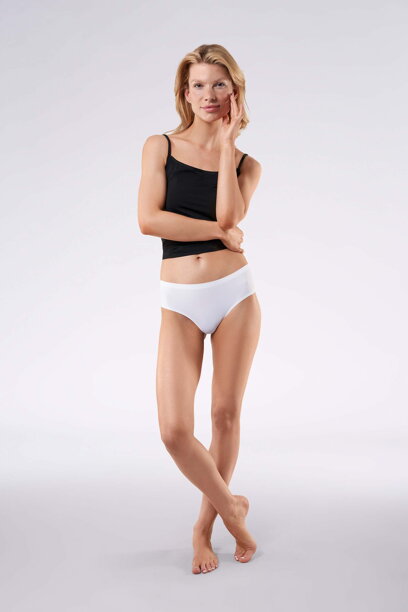 Bezšvové nohavičky vyššie Julimex Simple Panty biele